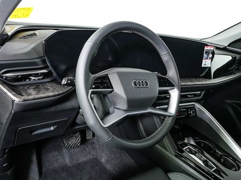 New 2025 Audi Q5 Premium Plus image 4