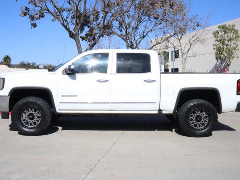 Used 2017 GMC Sierra 1500 SLT image 16