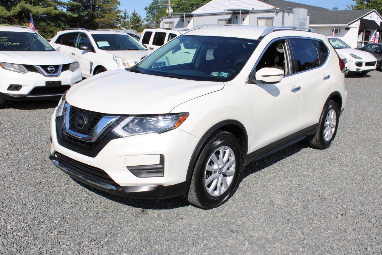 Used 2018 Nissan Rogue SV AWD/4WD image 2