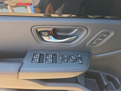 New 2025 Honda Pilot TrailSport image 13