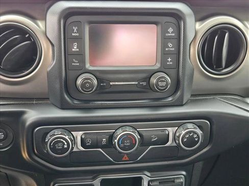Used 2019 Jeep Wrangler Sport AWD/4WD image 20
