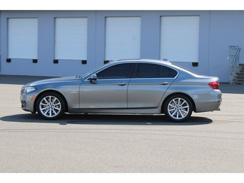 Used 2015 BMW 535i xDrive Sedan AWD/4WD image 4