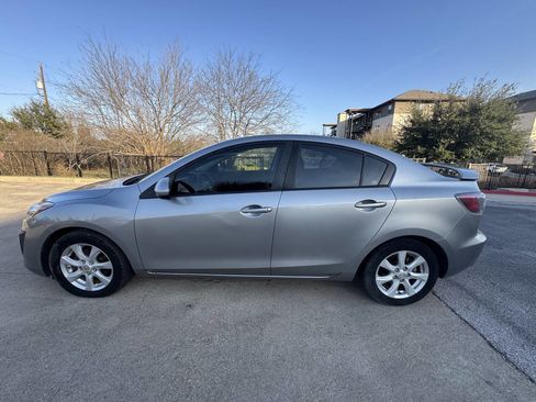 Used 2011 MAZDA MAZDA3 i Touring image 4