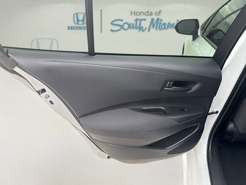 Used 2025 Toyota Corolla LE w/ Convenience Package image 24