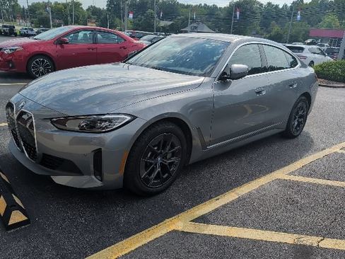 Used 2023 BMW i4 eDrive40 w/ Premium Package RWD image 10