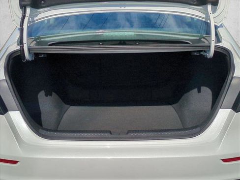 Used 2025 Honda Accord SE image 6