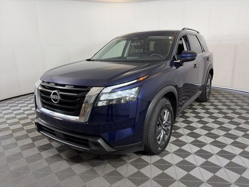 Certified 2025 Nissan Pathfinder SV AWD/4WD image 2