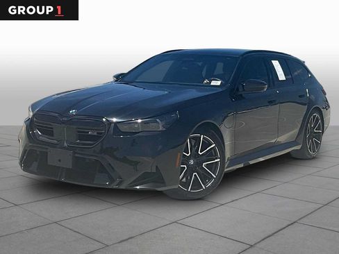 Used 2025 BMW M5 Touring AWD/4WD image 1