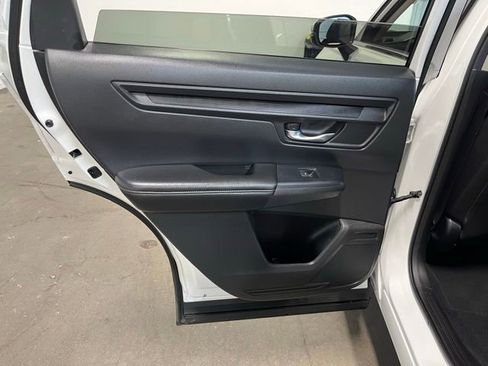 Used 2025 Honda CR-V EX image 19