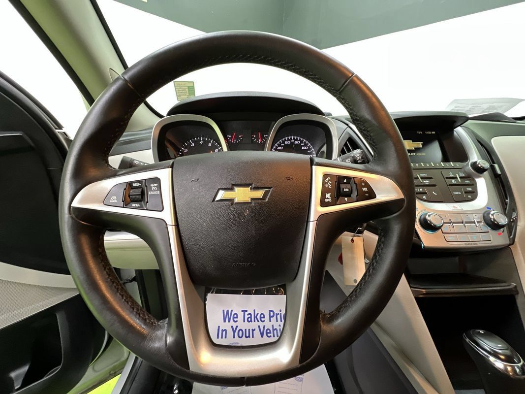 Used 2017 Chevrolet Equinox LT w/ Convenience Package FWD image 18