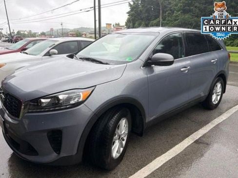 Used 2020 Kia Sorento LX AWD/4WD image 1