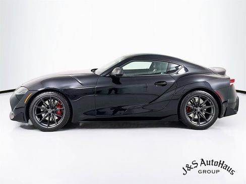 Used 2026 Toyota Supra Premium w/ Driver Assist Package image 4