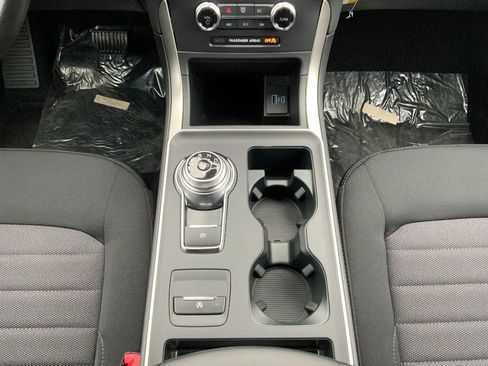 New 2024 Ford Edge SE w/ Black Appearance Package image 21