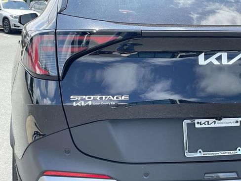 New 2026 Kia Sportage EX w/ EX Panorama Roof Package image 10
