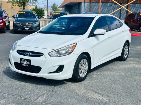 Used 2016 Hyundai Accent SE FWD image 3