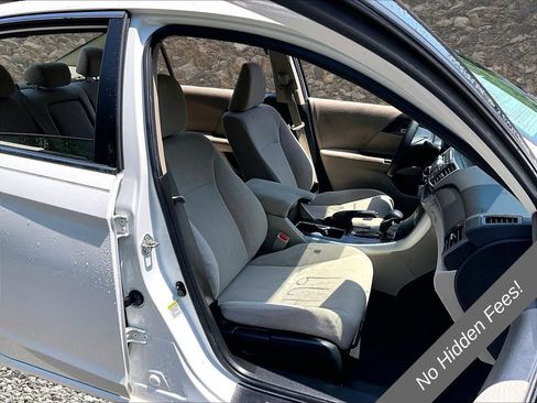 Used 2013 Honda Accord LX image 7