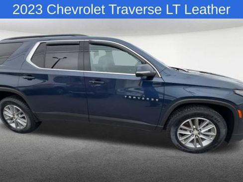 Used 2023 Chevrolet Traverse LT AWD/4WD image 10