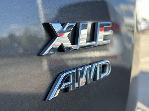 Certified 2017 Toyota RAV4 XLE w/ All Weather Liner Package AWD/4WD image 9