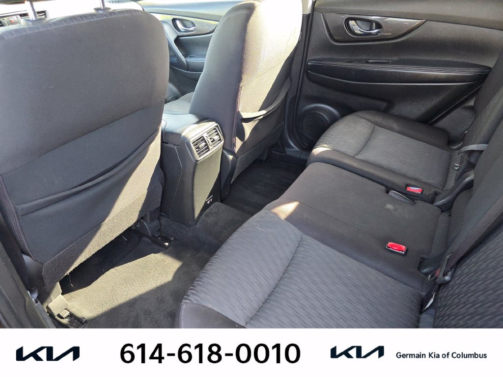 Used 2019 Nissan Rogue SV AWD/4WD image 19