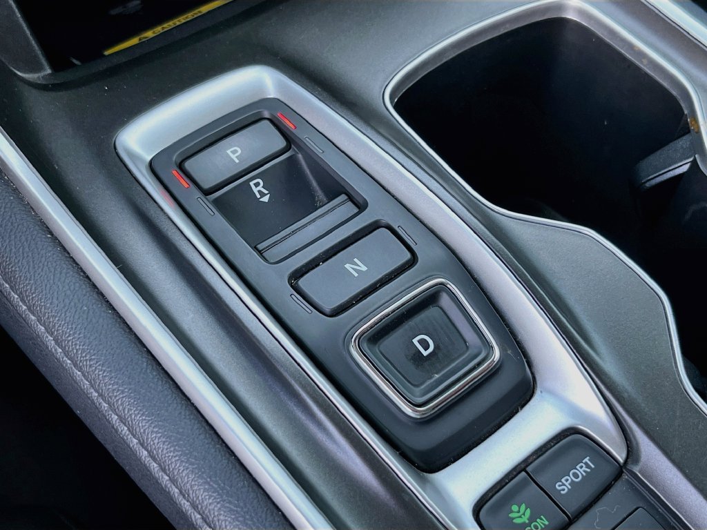 Used 2022 Honda Accord Touring image 16