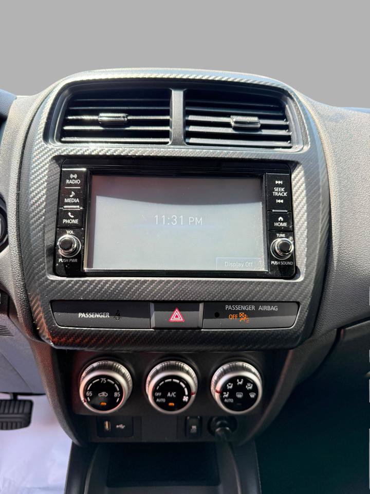 Used 2022 Mitsubishi Outlander Sport ES FWD image 25