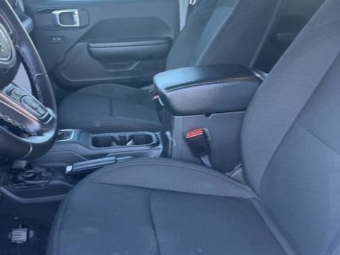Used 2021 Jeep Wrangler Unlimited Sport image 12