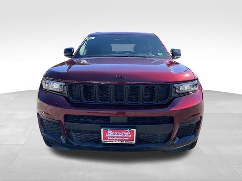 New 2025 Jeep Grand Cherokee L Altitude image 8