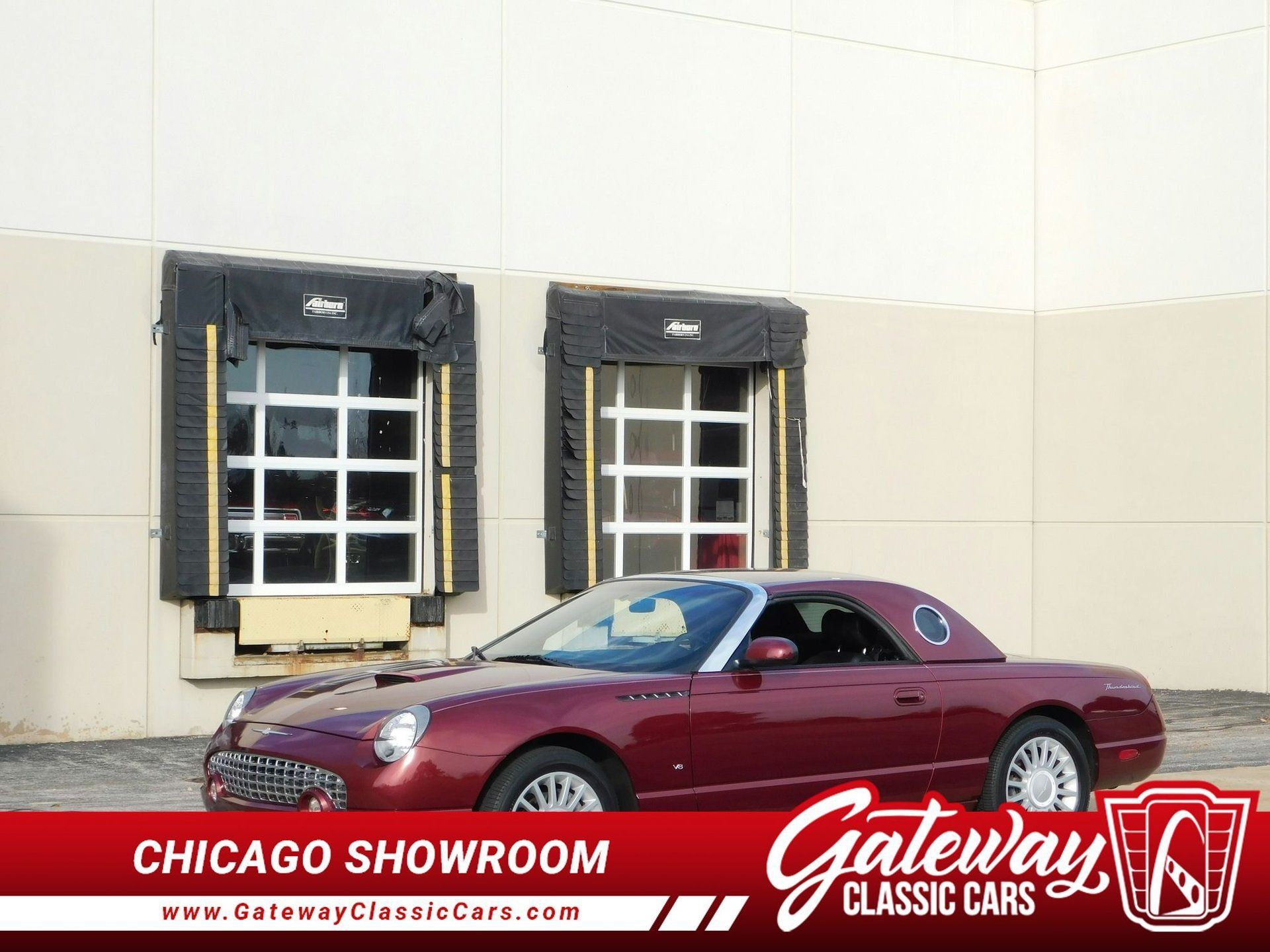 Used 2004 Ford Thunderbird RWD image 2