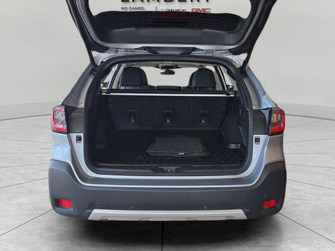 Used 2023 Subaru Outback Limited AWD/4WD image 13