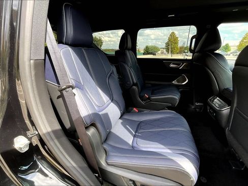 New 2026 INFINITI QX80 4WD w/ Sport Exterior Package image 15