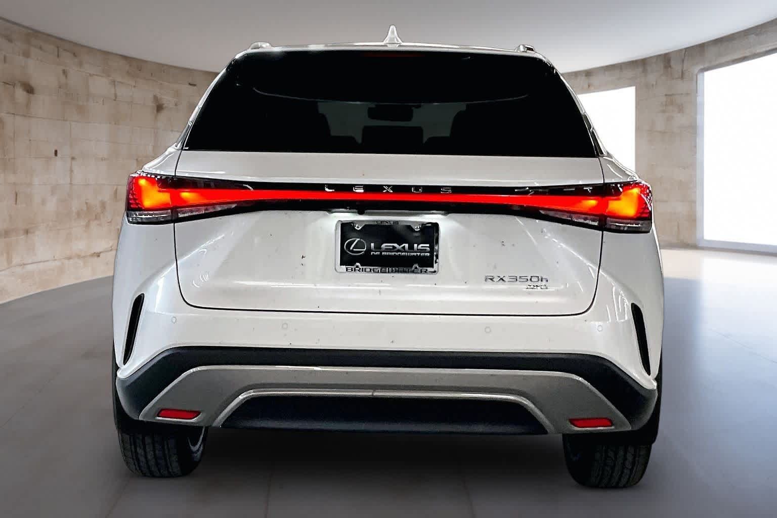 New 2026 Lexus RX 350 w/ Convenience Package AWD/4WD image 4