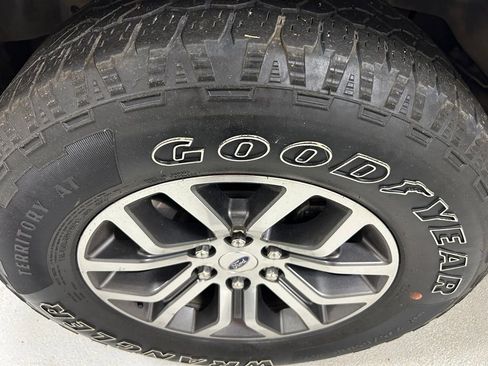 Used 2021 Ford F150 Lariat w/ Tow Technology Package AWD/4WD image 9
