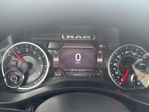 Used 2023 RAM 1500 Big Horn AWD/4WD image 29