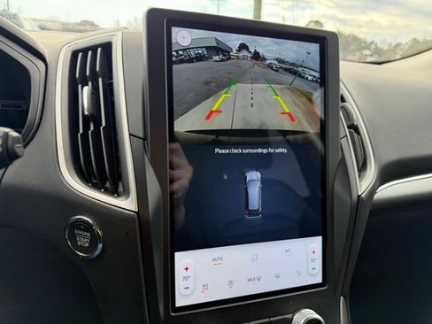 Used 2022 Ford Edge SEL w/ Convenience Package image 25