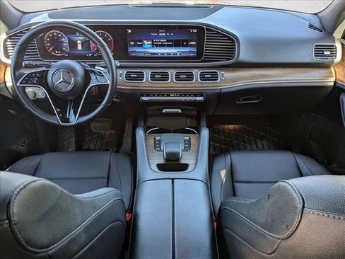 Used 2025 Mercedes-Benz GLE 350 4MATIC image 25