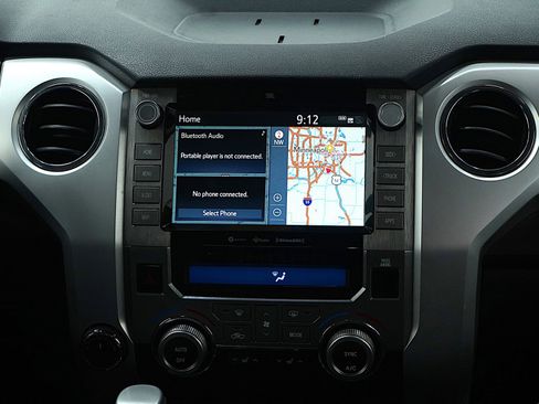 Used 2021 Toyota Tundra Limited w/ Limited Premium Package image 15