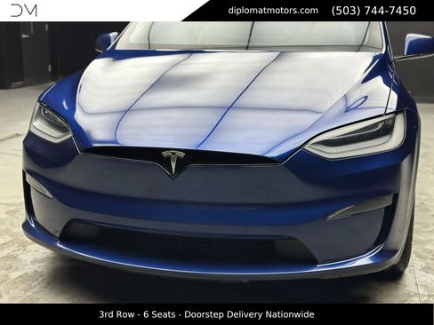 Used 2022 Tesla Model X Plaid image 13