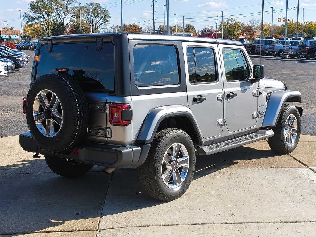 Used 2020 Jeep Wrangler Unlimited Sahara AWD/4WD image 27