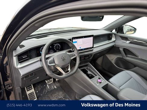 New 2026 Volkswagen Tiguan SE R-Line AWD/4WD image 2