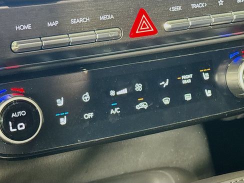 Used 2026 Hyundai Palisade Calligraphy FWD image 21