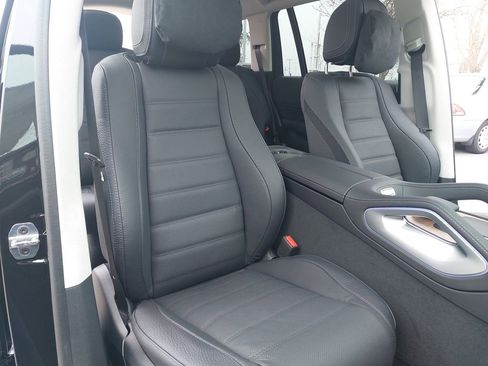 New 2025 Mercedes-Benz GLS 450 4MATIC image 10