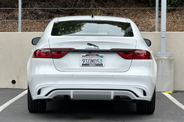 Certified 2024 Jaguar XF R-Dynamic SE AWD/4WD image 4