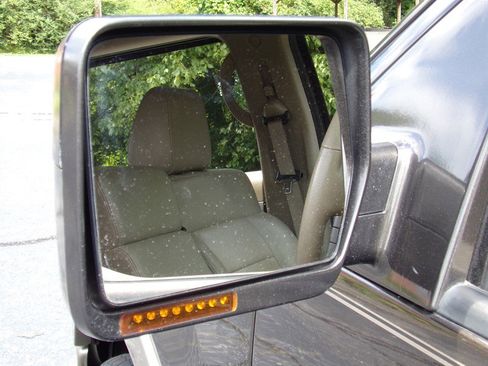 Used 2005 Ford F150 Lariat image 63