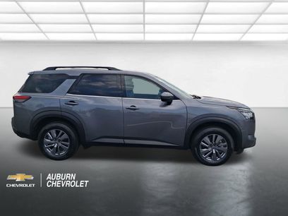 Used 2025 Nissan Pathfinder SV