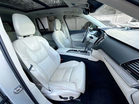 Used 2022 Volvo XC90 T6 Inscription w/ Lounge Package image 33