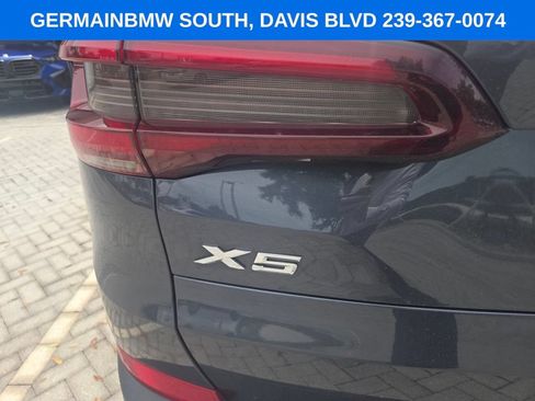 Used 2022 BMW X5 sDrive40i w/ Luxury Seating Package RWD image 15