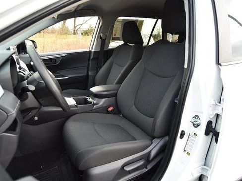 Used 2025 Toyota RAV4 LE image 18