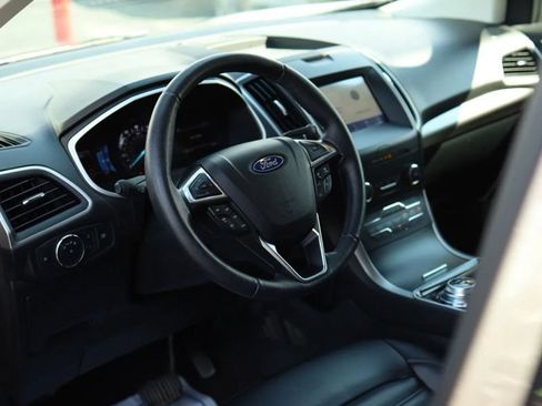 Used 2020 Ford Edge SEL w/ Cold Weather Package AWD/4WD image 26