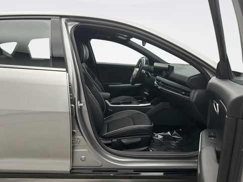 Used 2025 Kia K4 GT-Line image 18