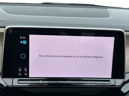 Used 2024 Volkswagen Atlas SE w/ Panoramic Sunroof Package image 15